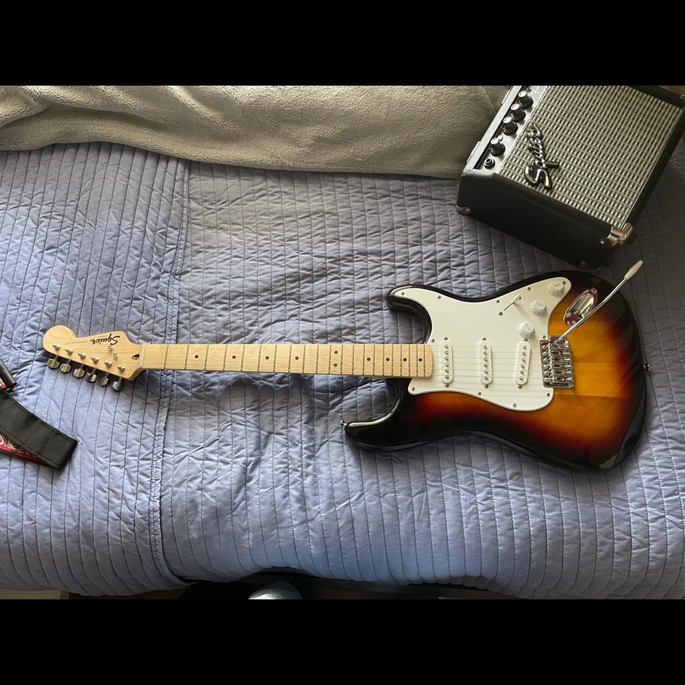 Squier electric guitar set
